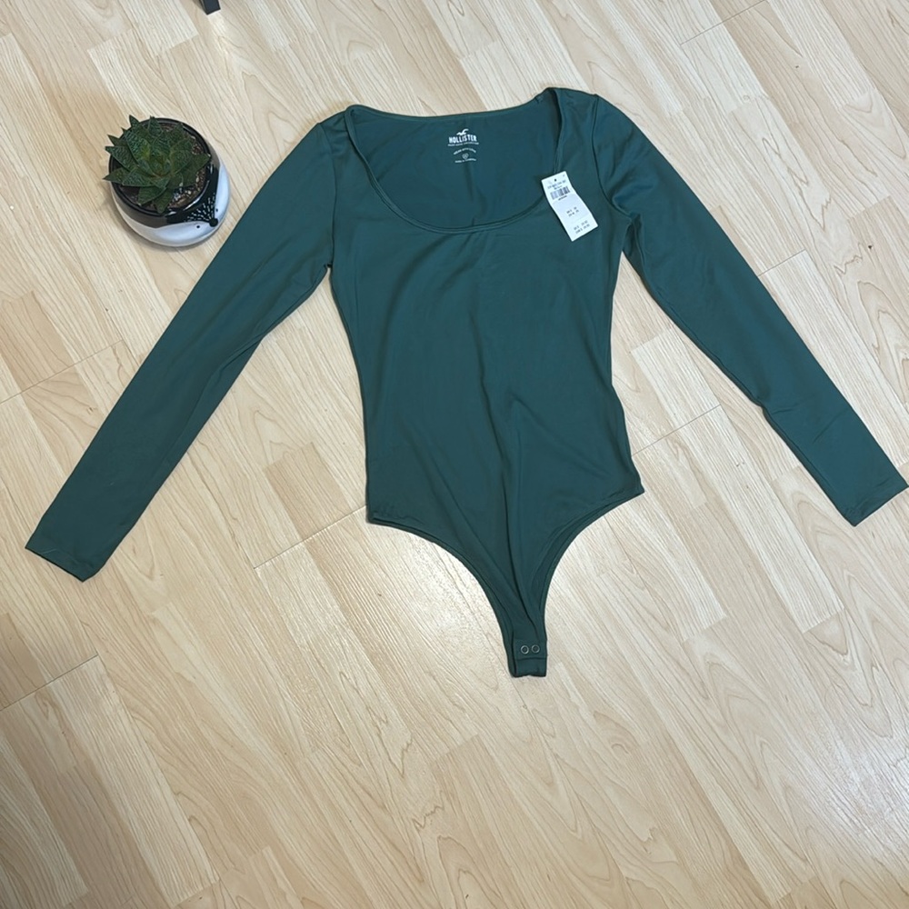 Hollister Bodysuit